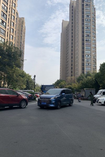 保利葉上海 一期公寓住宅 優(yōu)點(diǎn) 不足,保利葉上海 一期公寓住宅 怎么樣,保利葉上海 一期公寓住宅 周邊房產(chǎn)中介經(jīng)紀(jì)人評價